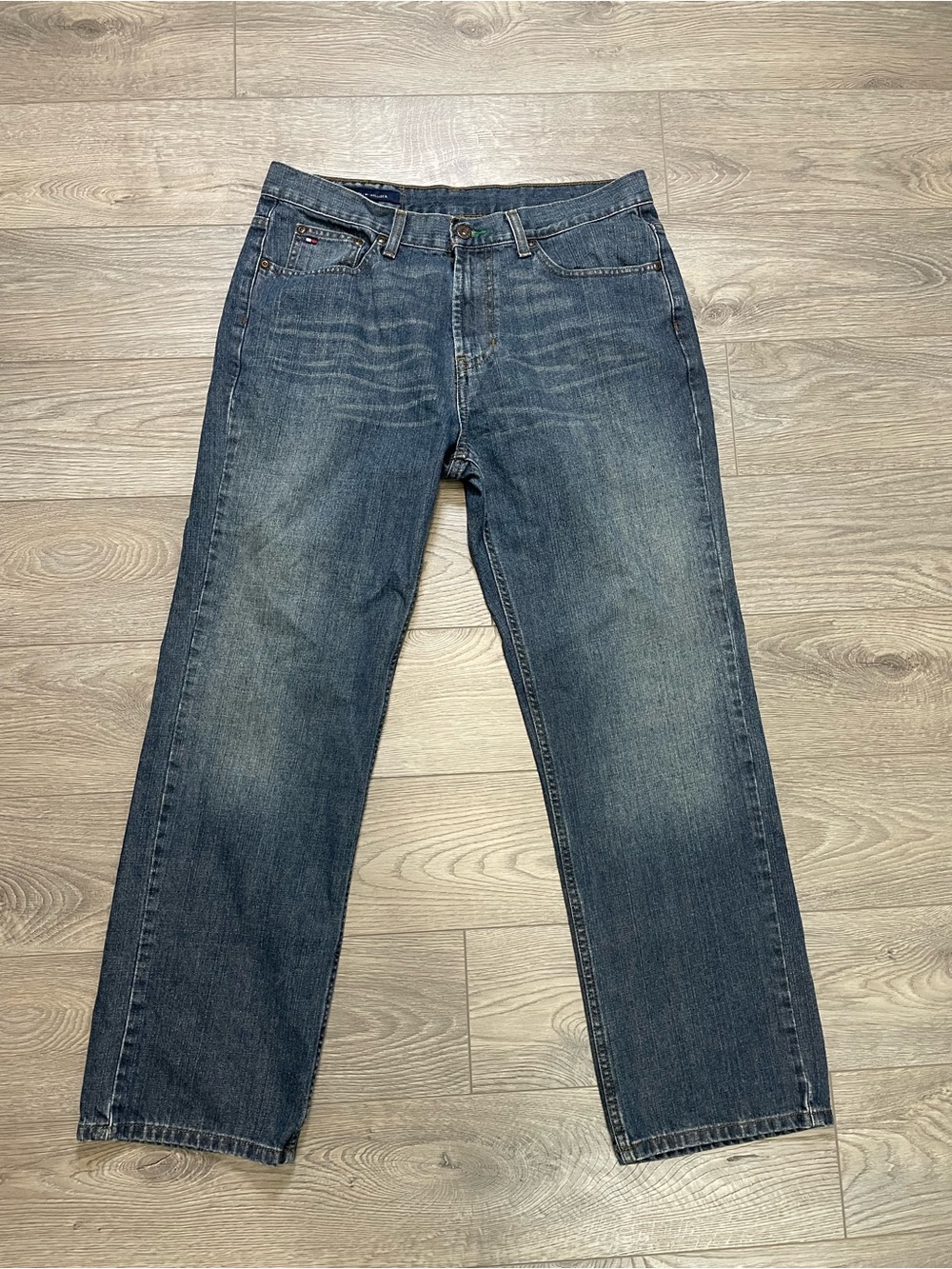 Tommy Hilfiger Vintage Straight Leg Jeans Blue Denim Mens Size 33/30 Medium Wash